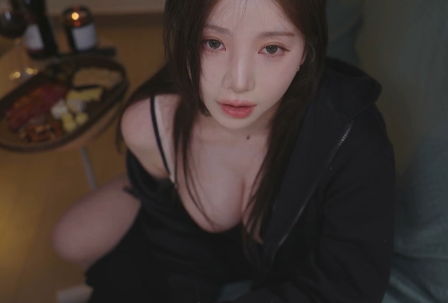 yoonying-最新一部（与女性朋友共度冬夜） -互联网项目聚集地 赚赚联盟