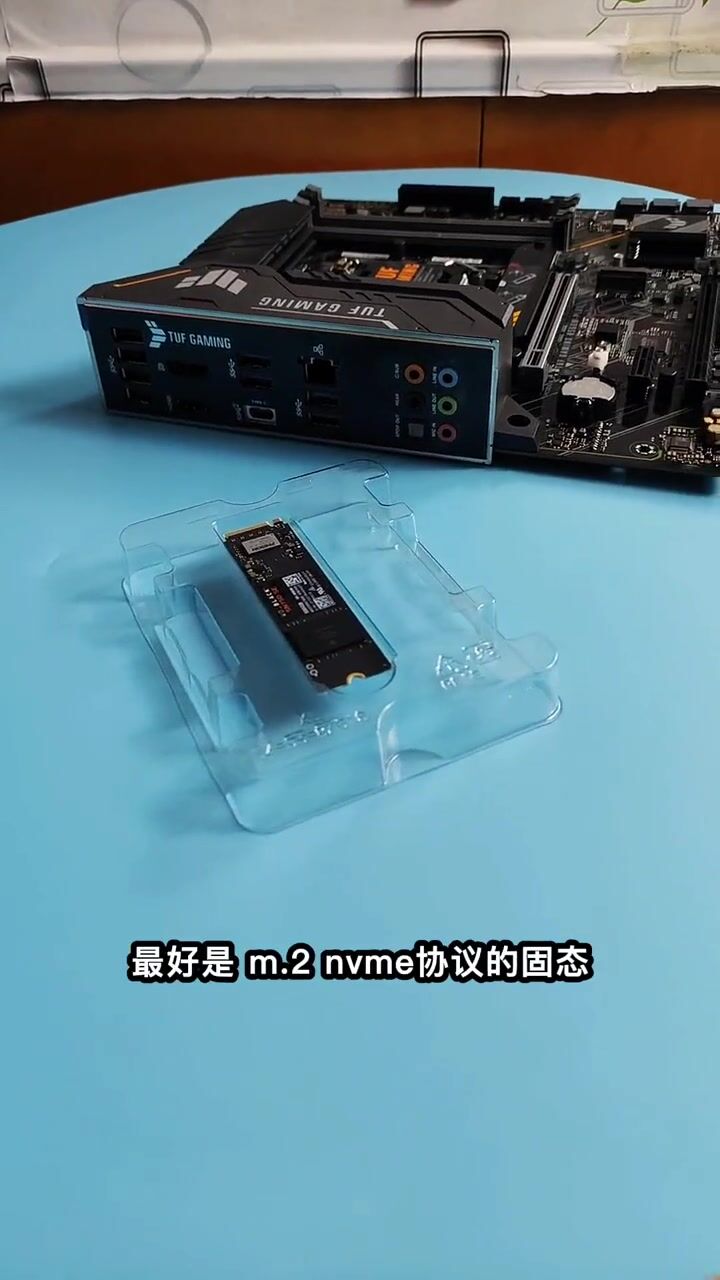 刚买的主机第一次开机很慢吗