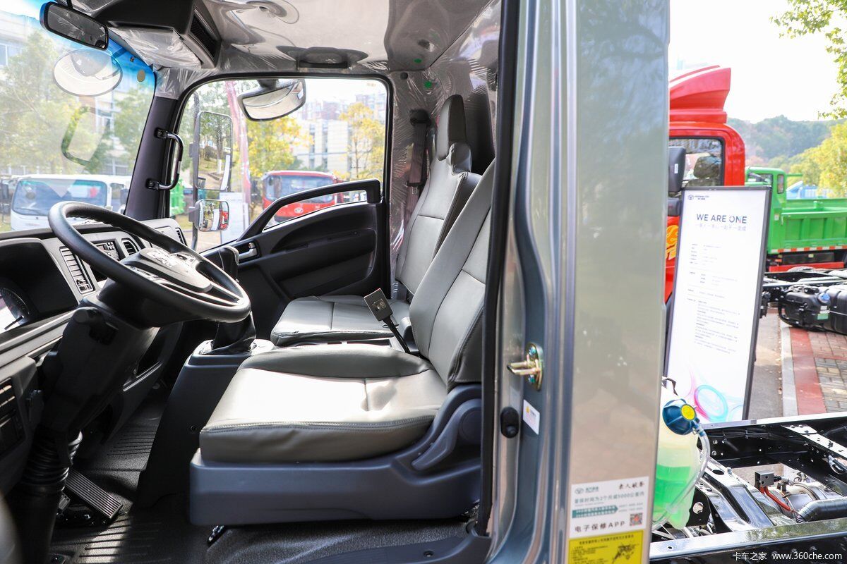 哈曼两口高配主机