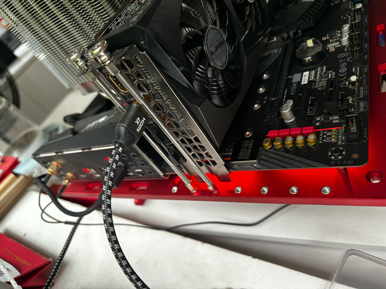 快递邮主机显卡