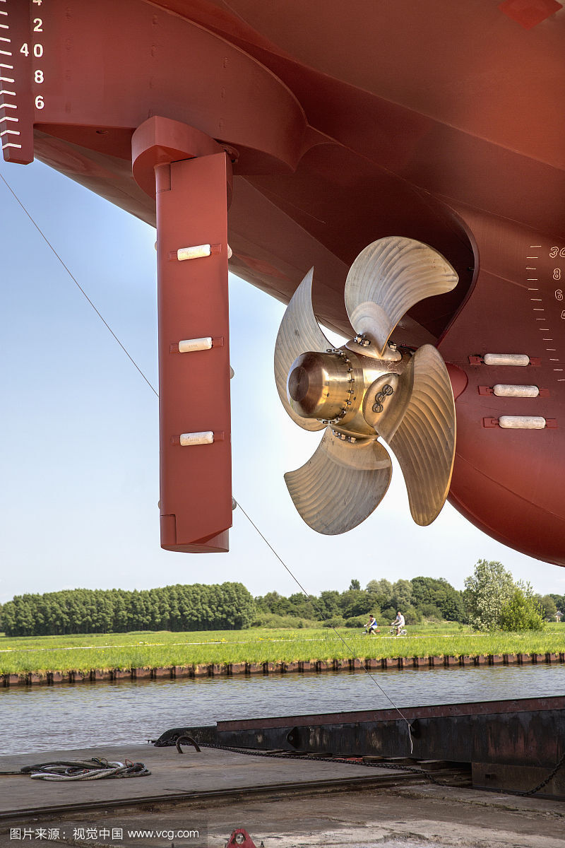 主机轴浆舵安装