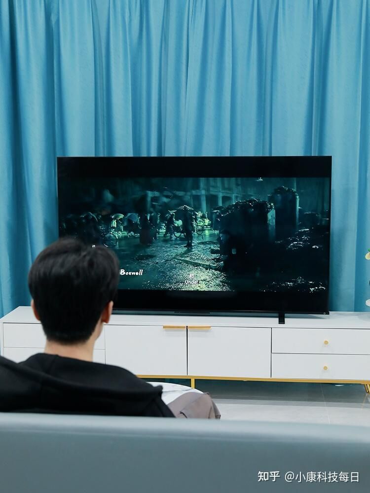 东芝电视怎么插主机